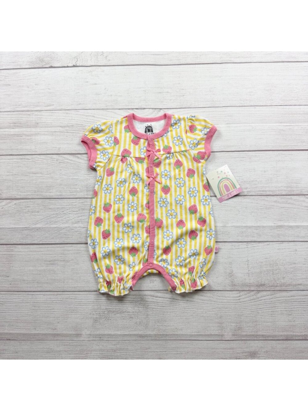 Millie & Myles Baby Girl Romper Strawberry Daisy Print Pink Trim NWT 9-12 Months